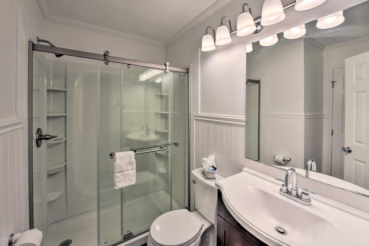 Hilton Head With Private Access Apartment
